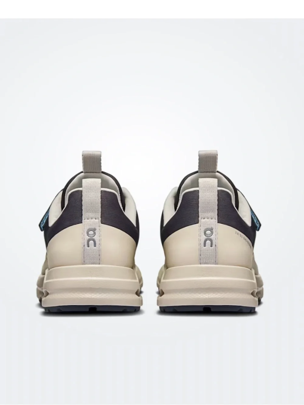 On Running Cloudhero Kids Waterproof Eclipse | Pearl size 2.5 preowned